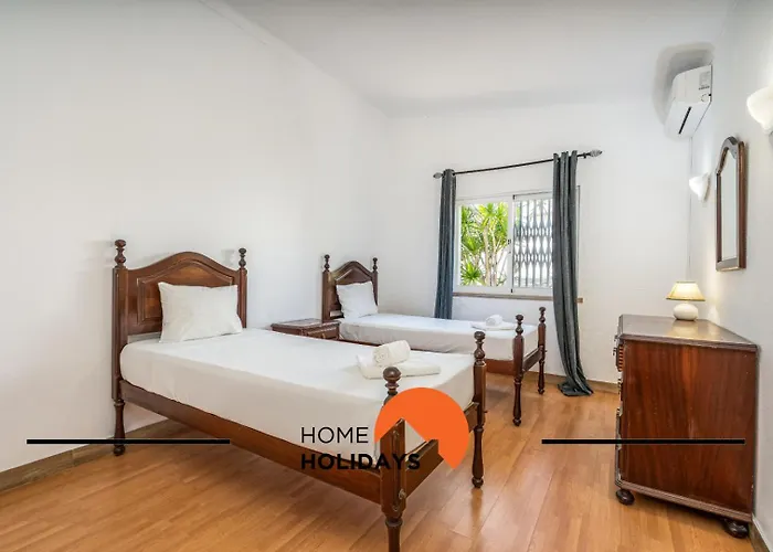 #278 Fonte Dos Leoes By Holidays Villa Albufeira