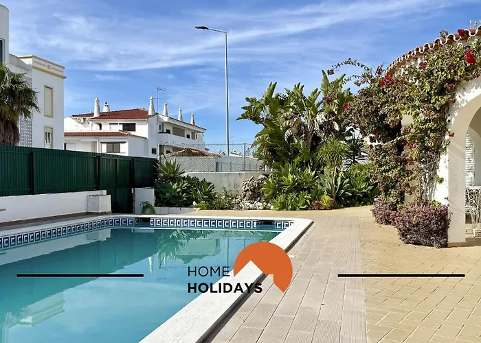 #278 Fonte Dos Leoes By Holidays Villa Albufeira