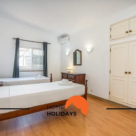 #278 Fonte Dos Leoes By Holidays Αλμπουφέιρα