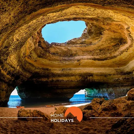 #278 Fonte Dos Leoes By Holidays ヴィラ