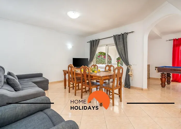 #278 Fonte Dos Leoes By Holidays